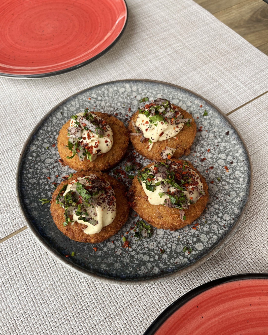Falafel con salsa tahina